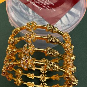 Chic Bangles Collection
